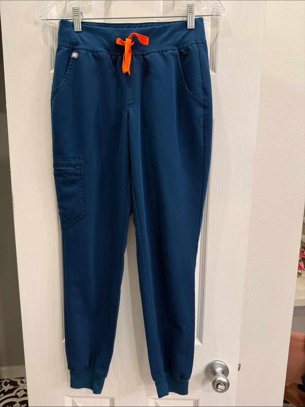 Deep Reef Zamora- Woman’s Jogger Scrub Pants